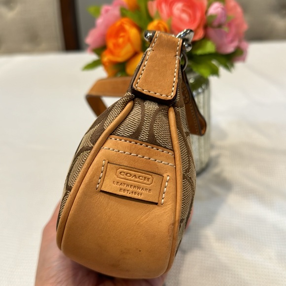 Authentic Coach small shoulder bag - Picture 4 of 11